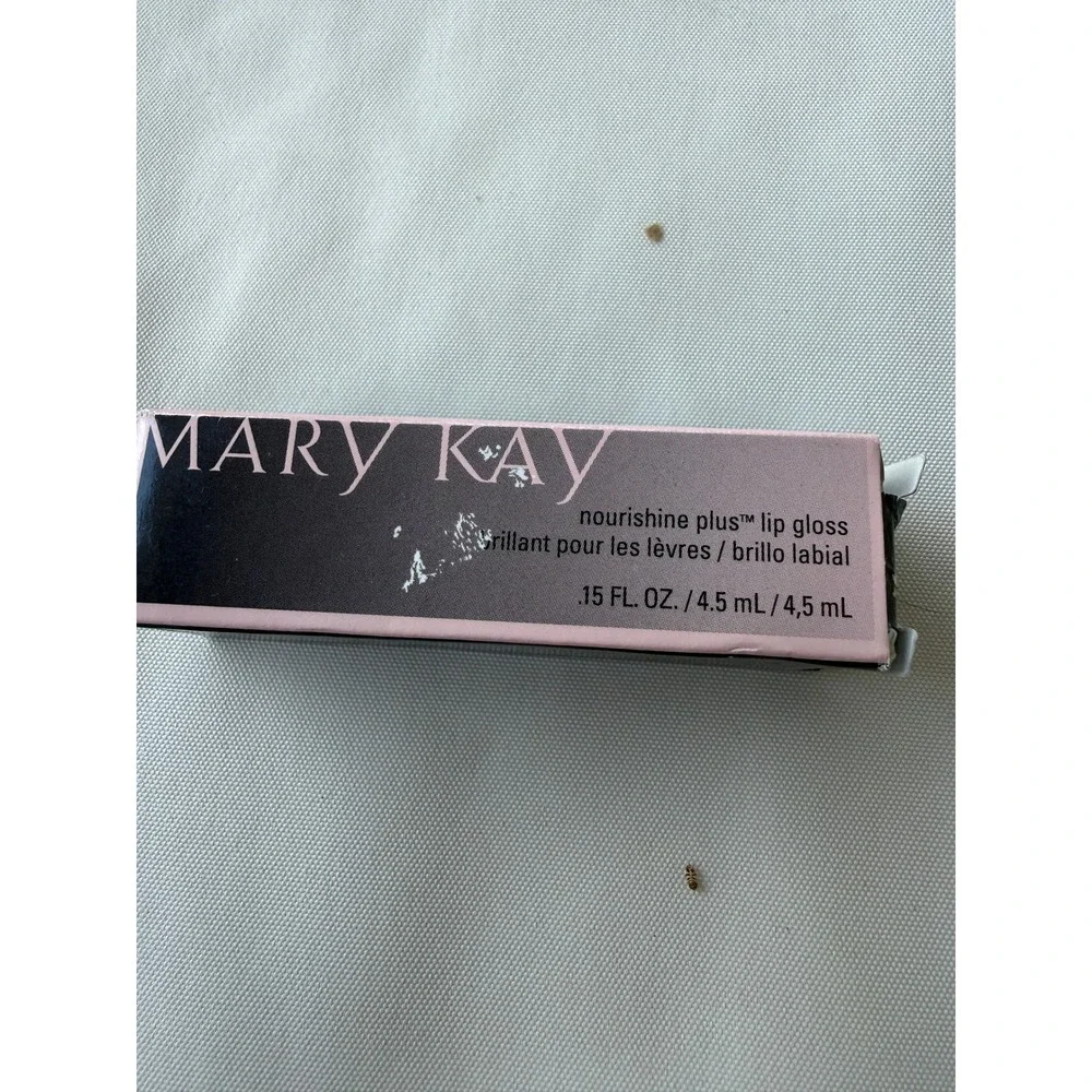 Mary Kay NouriShine Plus Lip Gloss Pink Parfait 0.15 fl oz‎ 4.5 ml New in Box